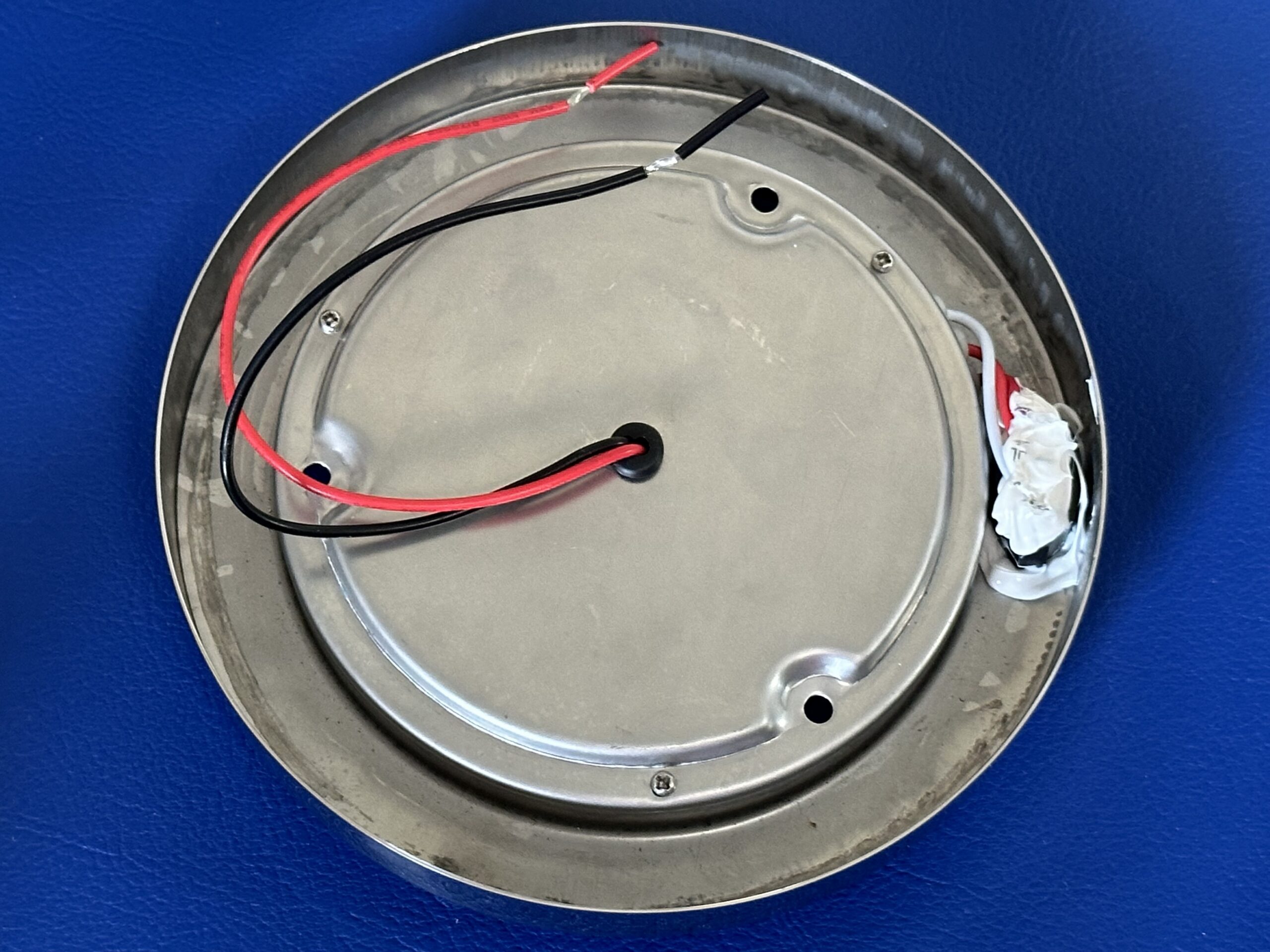 LED Saturn Dome light - 5.5" - Stainless - Neutral White/Red LEDs - 12V - Image 3